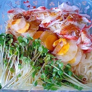 「冷凍卵＆カイワレ＆カニカマのっけ冷麺」　　♪♪